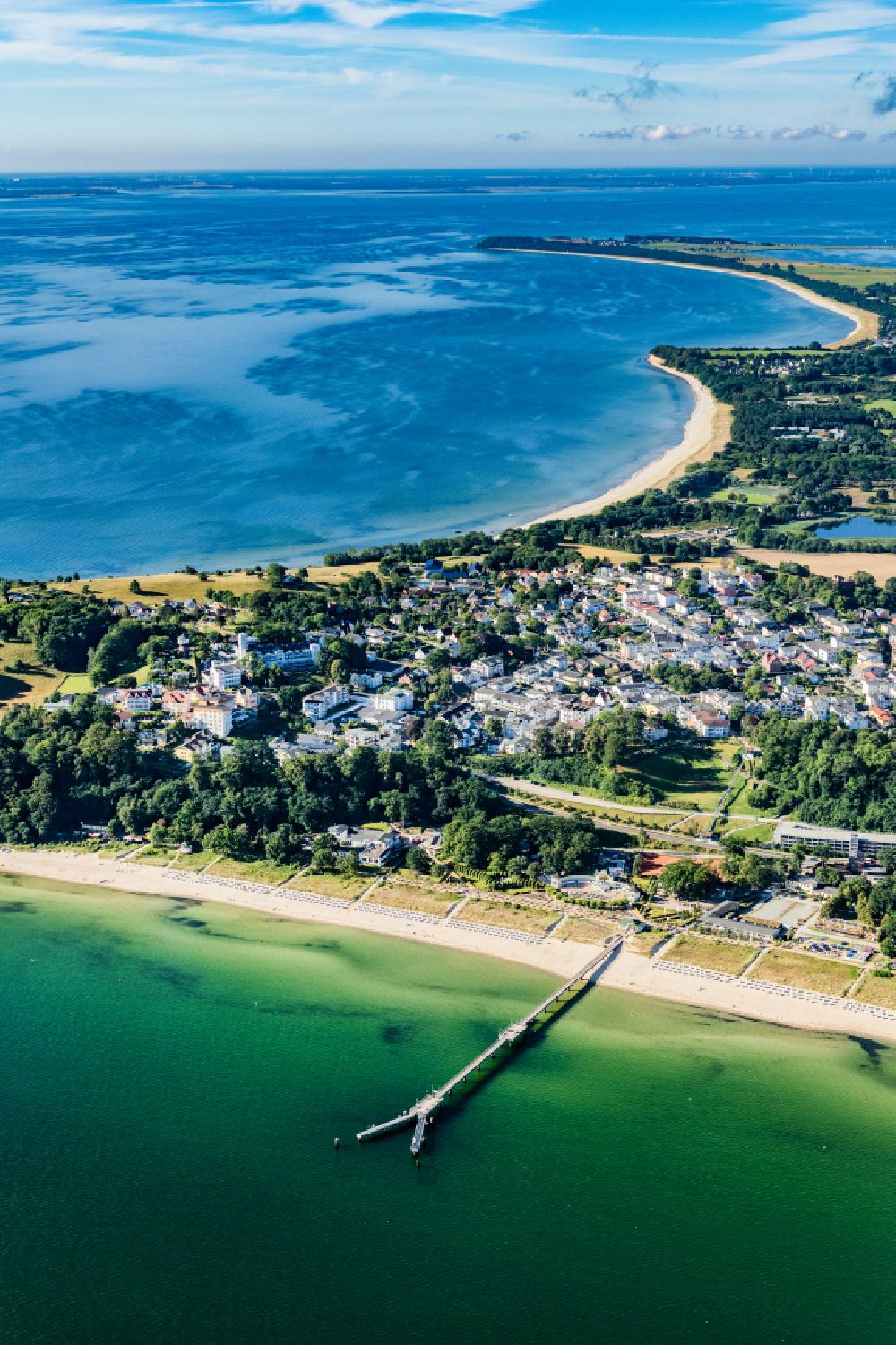 Göhren from the bird's eye view: Town view on the Baltic Sea coast in Goehren in the state Mecklenburg - Western Pomerania, Germany