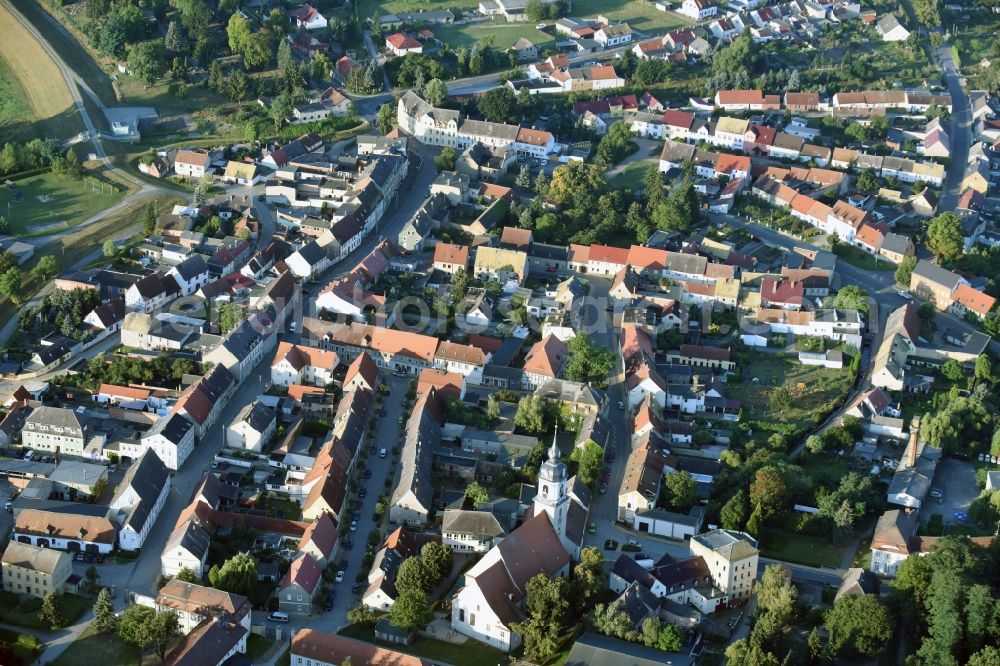 Aerial photograph Pretzsch (Elbe) - View of Pretzsch (Elbe) with the church of Saint Nikolaus in the state of Saxony-Anhalt