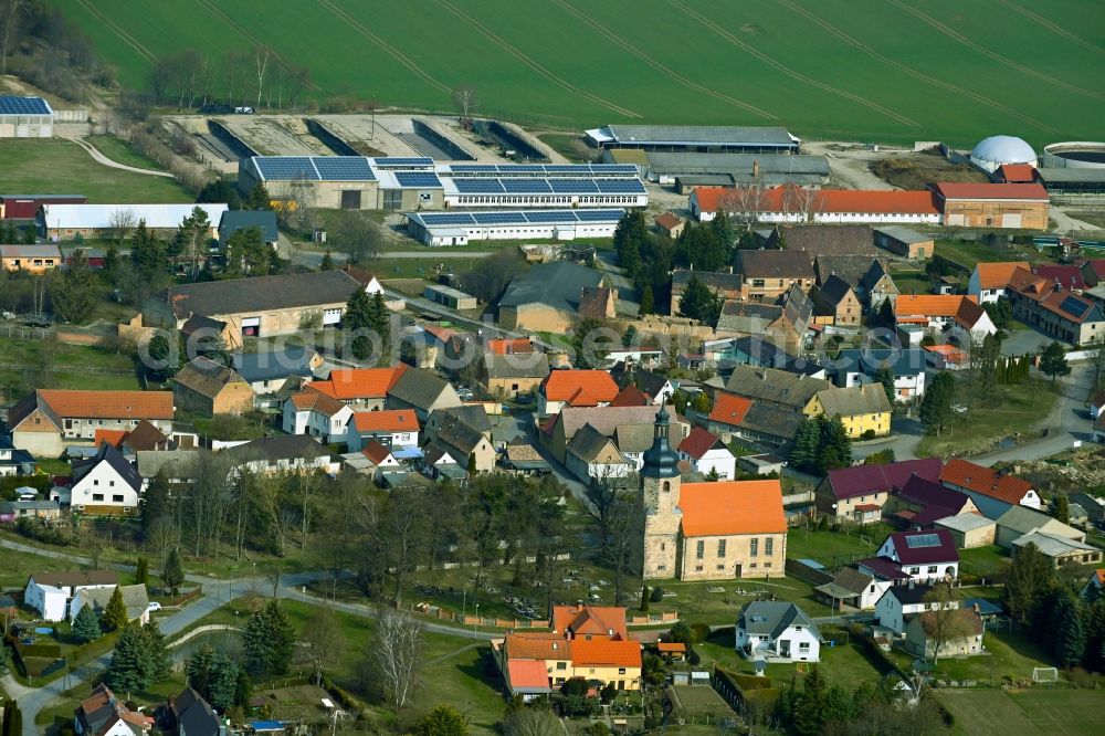 Barnstädt from the bird's eye view: Village view on the edge of agricultural fields and land in Barnstaedt in the state Saxony-Anhalt, Germany
