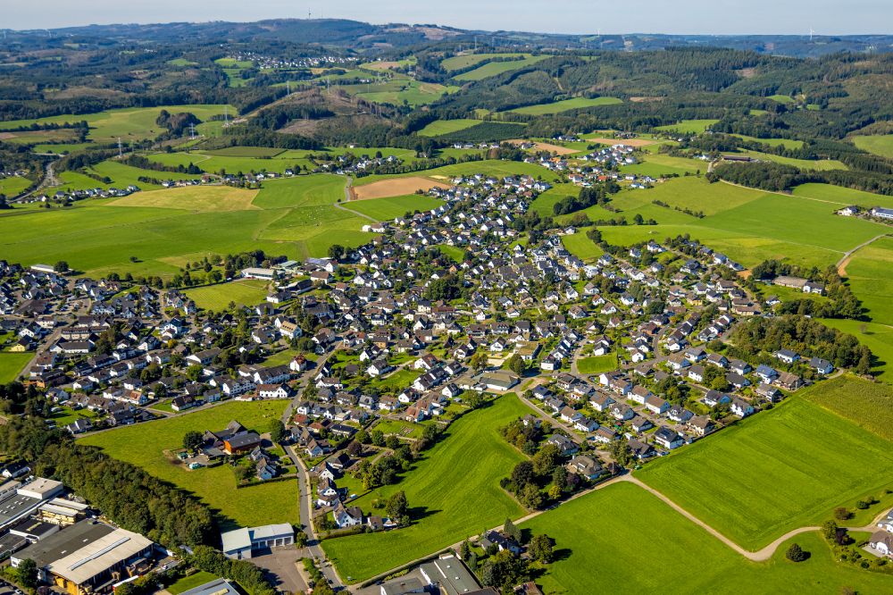 Ennest from above - Village view on the edge of agricultural fields and land in Ennest in the state North Rhine-Westphalia, Germany