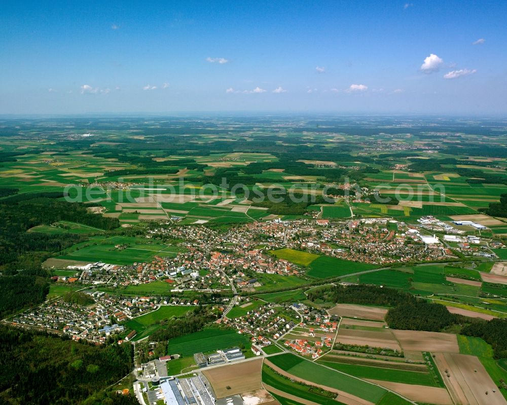 Aerial photograph Heilsbronn - Village view on the edge of agricultural fields and land in Heilsbronn in the state Bavaria, Germany
