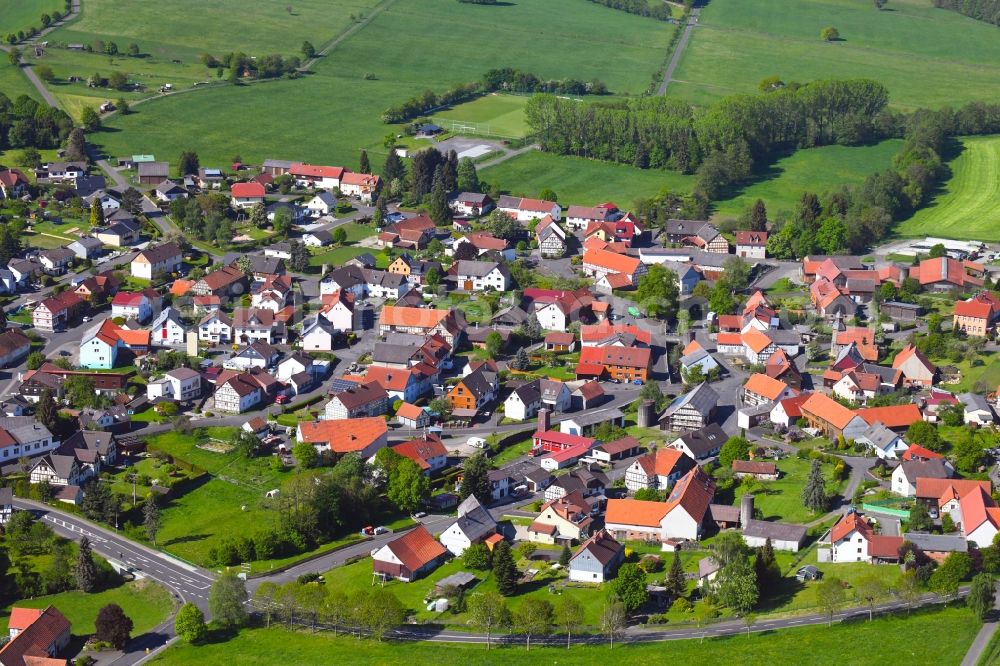 Aerial photograph Lanzenhain - Village view on the edge of agricultural fields and land in Lanzenhain in the state Hesse, Germany
