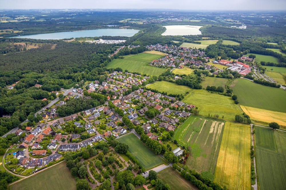 Aerial image Lehmbraken - Village view on the edge of agricultural fields and land in Lehmbraken in the state North Rhine-Westphalia, Germany