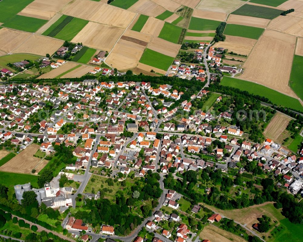 Aerial photograph Leingarten - Village view on the edge of agricultural fields and land in Leingarten in the state Baden-Wuerttemberg, Germany