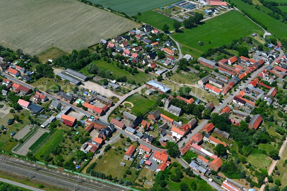 Aerial photograph Nahrstedt - Village view on the edge of agricultural fields and land in Nahrstedt in the state Saxony-Anhalt, Germany