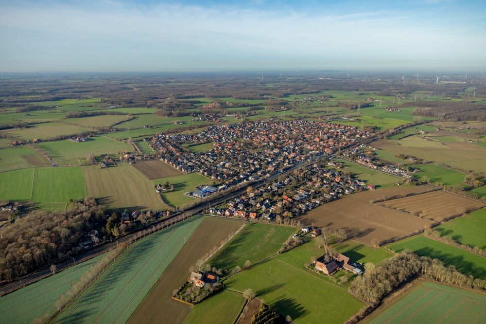 Aerial photograph Rinkerode - Village view on the edge of agricultural fields and land in the district Rinkerode in Drensteinfurt in the state North Rhine-Westphalia, Germany