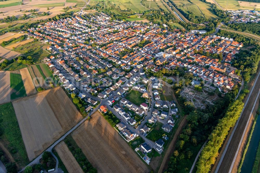 Aerial image Rußheim - Village view on the edge of agricultural fields and land in Russheim in the state Baden-Wuerttemberg, Germany