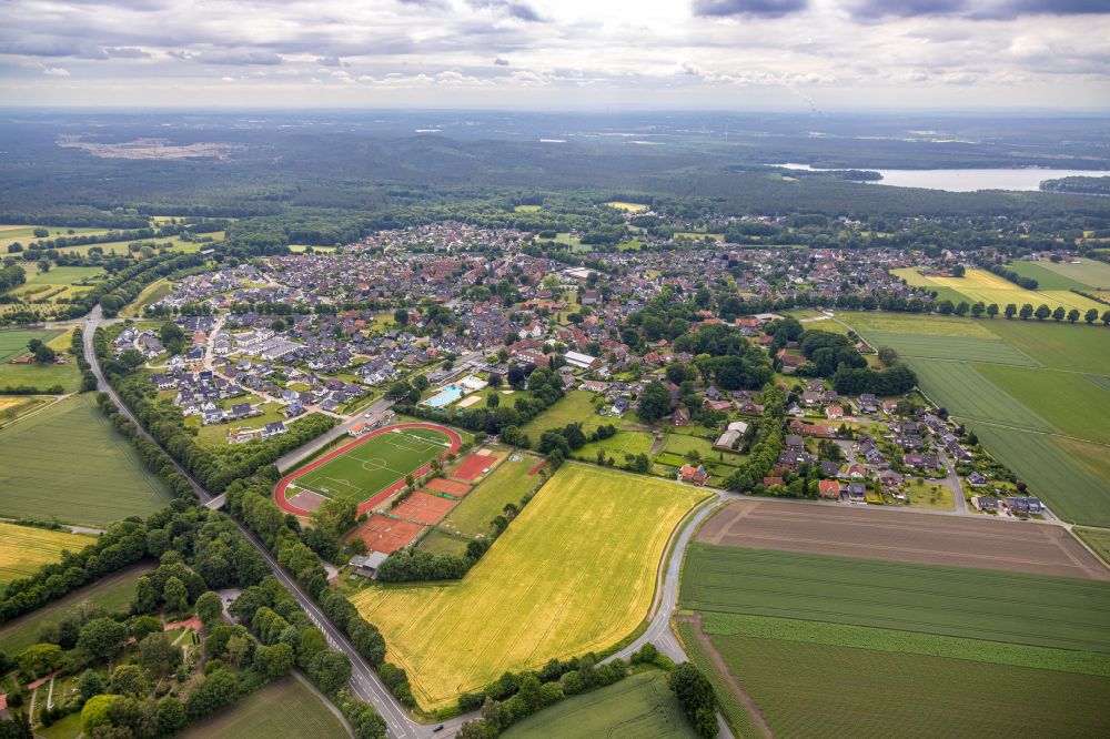 Aerial photograph Sythen - Village view on the edge of agricultural fields and land in Sythen in the state North Rhine-Westphalia, Germany