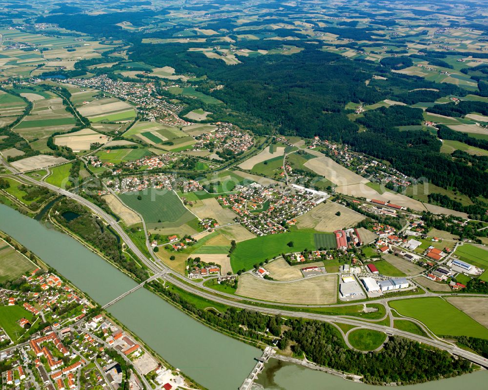 Aerial photograph Unterau - Village view on the edge of agricultural fields and land in Unterau in the state Bavaria, Germany