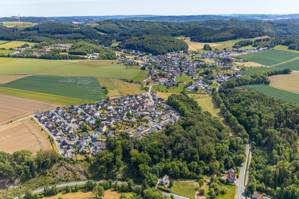 Aerial image Volkringhausen - Village view on the edge of agricultural fields and land in Volkringhausen in the state North Rhine-Westphalia, Germany