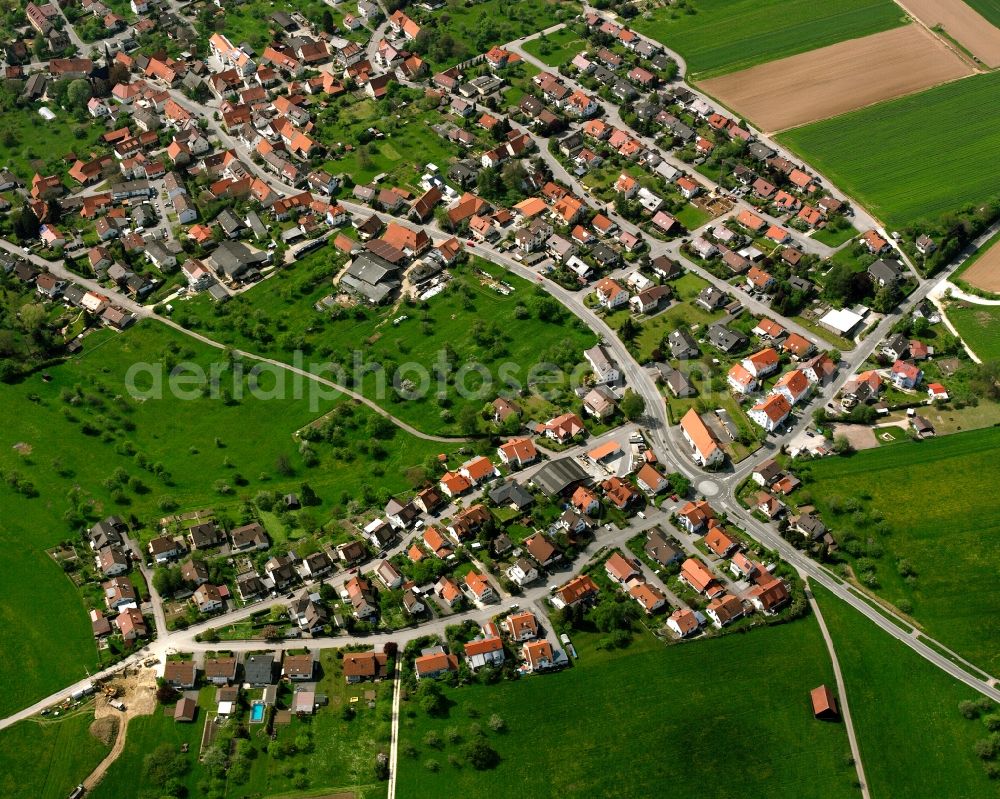 Aerial photograph Wangen - Village view on the edge of agricultural fields and land in Wangen in the state Baden-Wuerttemberg, Germany