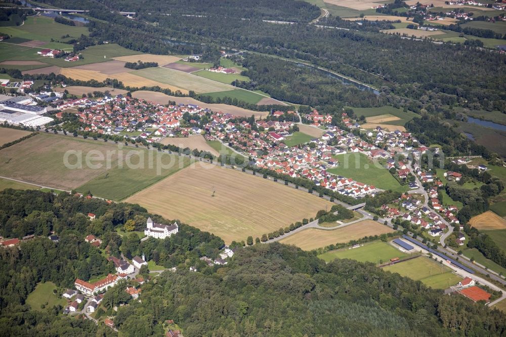 Aerial photograph Weixerau - Village view on the edge of agricultural fields and land in Weixerau in the state Bavaria, Germany
