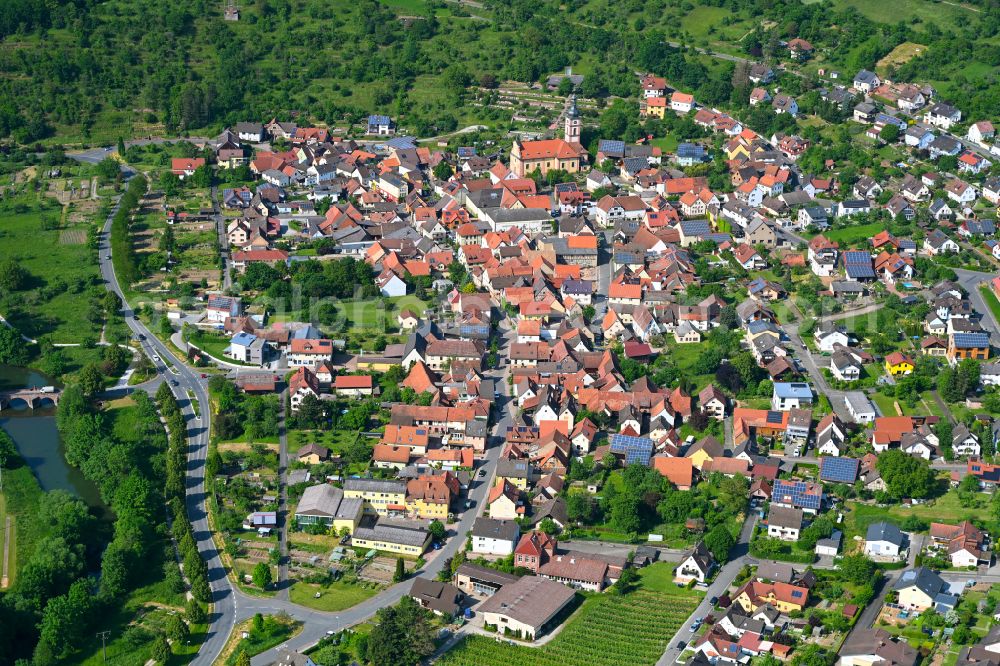 Reicholzheim from the bird's eye view: Town View of the streets and houses of the residential areas in Reicholzheim in the state Baden-Wuerttemberg, Germany
