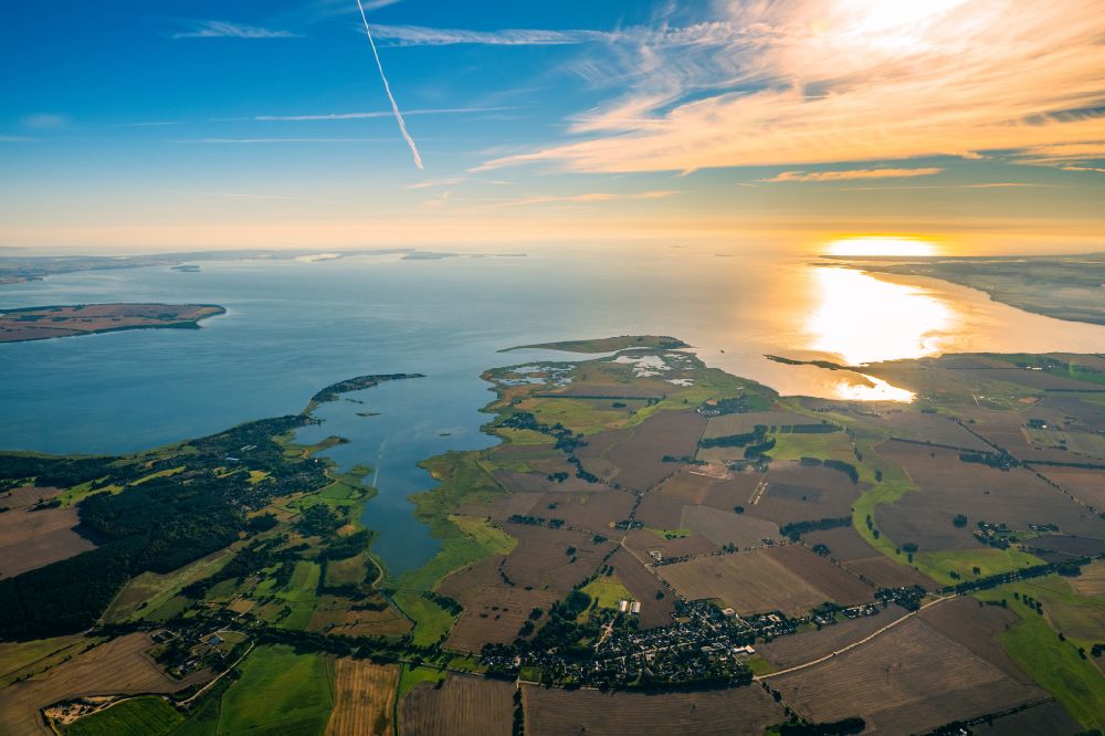 Aerial photograph Hansestadt Greifswald - Town view on the Baltic Sea coast Riemserort in the Hanseatic City of Greifswald in the state Mecklenburg-West Pomerania, Germany