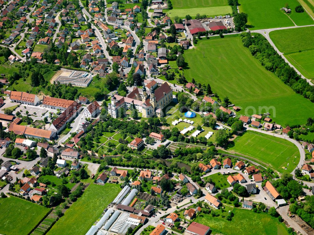 Aerial photograph Rot an der Rot - Town View of the streets and houses of the residential areas in Rot an der Rot in the state Baden-Wuerttemberg, Germany