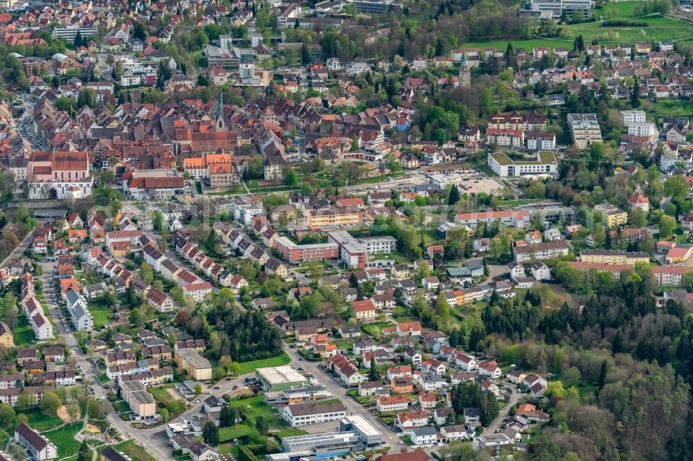 Aerial photograph Rottweil - Town View of the streets and houses of the residential areas in Rottweil in the state Baden-Wurttemberg, Germany