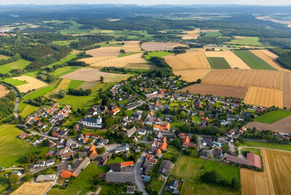 Aerial photograph Rüthen - Town View of the streets and houses of the residential areas in Ruethen in the state North Rhine-Westphalia