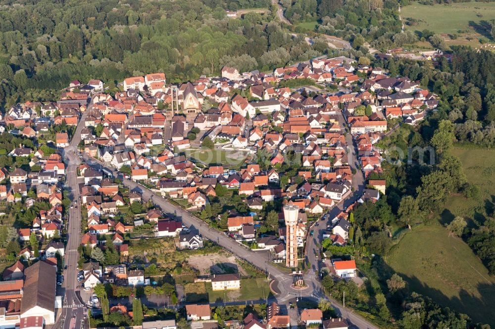 Aerial photograph Seltz - Town View of the streets and houses of the residential areas in Seltz in Grand Est, France