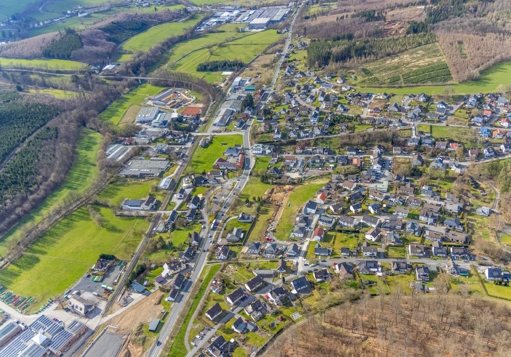 Aerial image Stemel - Town View of the streets and houses of the residential areas in Stemel at Sauerland in the state North Rhine-Westphalia, Germany