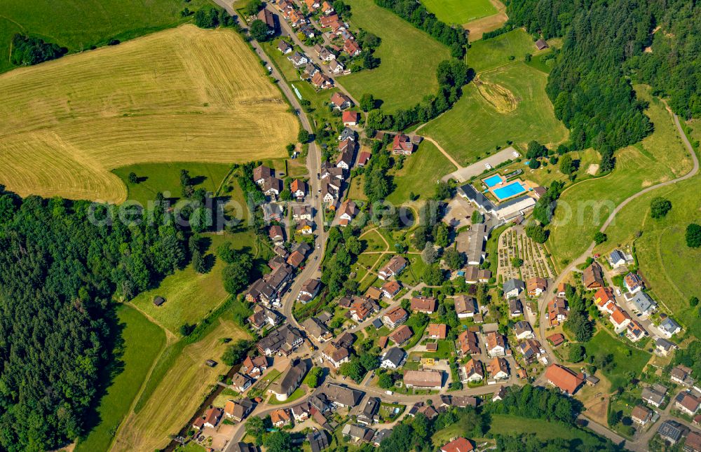 Aerial photograph Oberprechtal - Location view of the streets and houses of residential areas in the valley landscape surrounded by mountains in Oberprechtal in the state Baden-Wuerttemberg, Germany