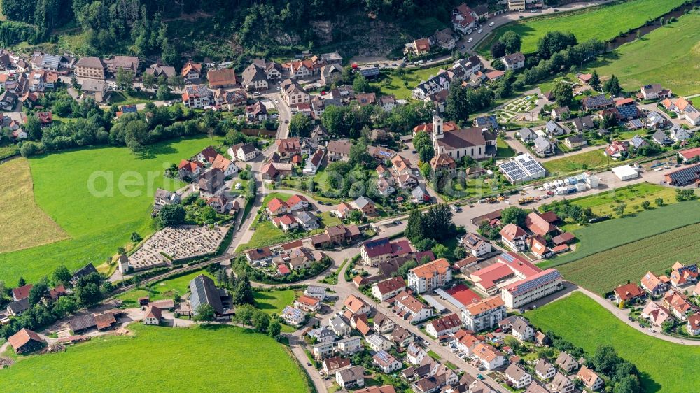 Aerial photograph Oberwinden - Location view of the streets and houses of residential areas in the valley landscape surrounded by mountains in Oberwinden in the state Baden-Wuerttemberg, Germany