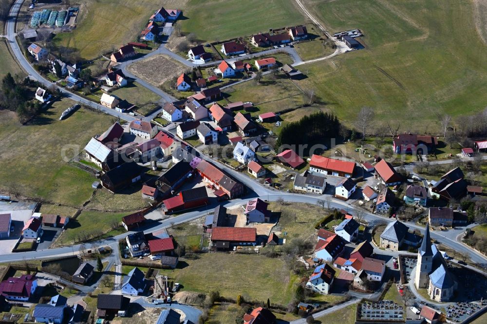 Volsbach from the bird's eye view: Town View of the streets and houses of the residential areas in Volsbach in the state Bavaria, Germany
