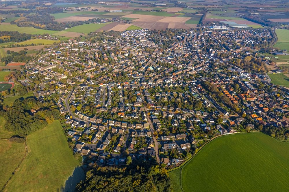 Aerial image Vorst - Town View of the streets and houses of the residential areas in Vorst in the state North Rhine-Westphalia, Germany