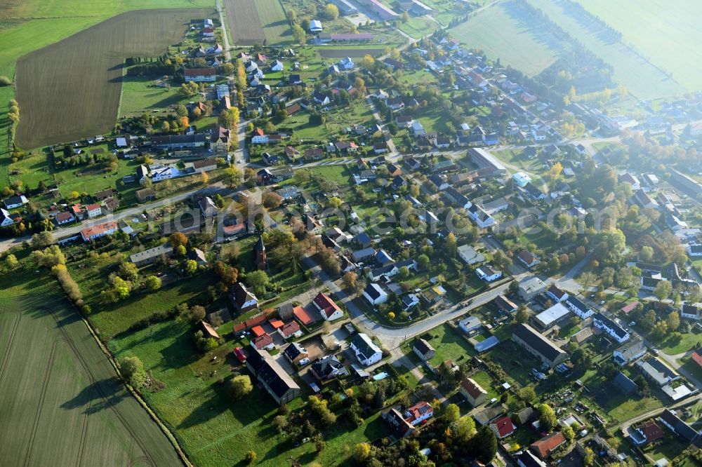 Aerial image Wachow - Town View of the streets and houses of the residential areas in Wachow in the state Brandenburg, Germany