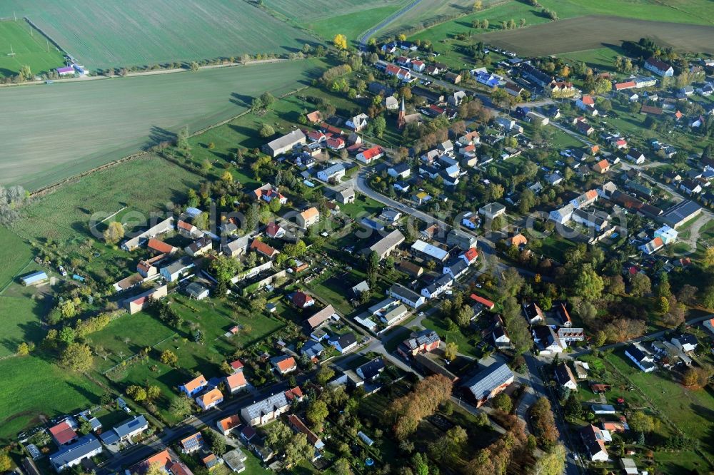Aerial photograph Wachow - Town View of the streets and houses of the residential areas in Wachow in the state Brandenburg, Germany