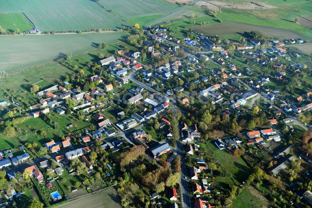 Wachow from above - Town View of the streets and houses of the residential areas in Wachow in the state Brandenburg, Germany