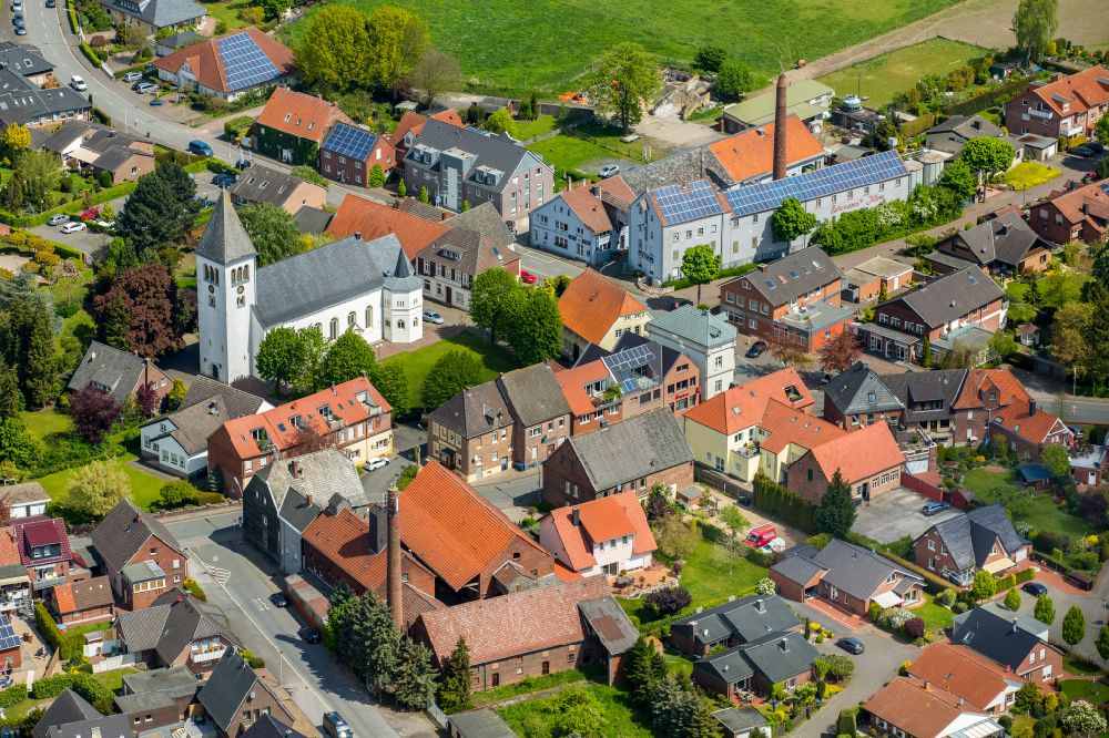 Walstedde from the bird's eye view: Town View of the streets and houses of the residential areas in Walstedde in the state North Rhine-Westphalia, Germany