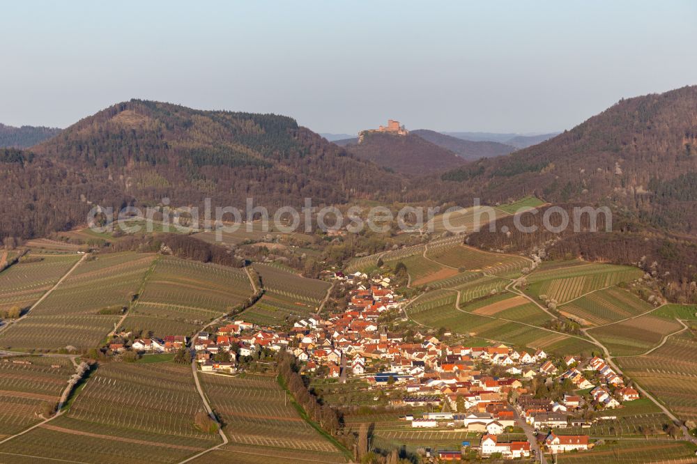 Aerial image Birkweiler - Town center on the edge of vineyards and wineries in the wine-growing area in Birkweiler in the state Rhineland-Palatinate, Germany