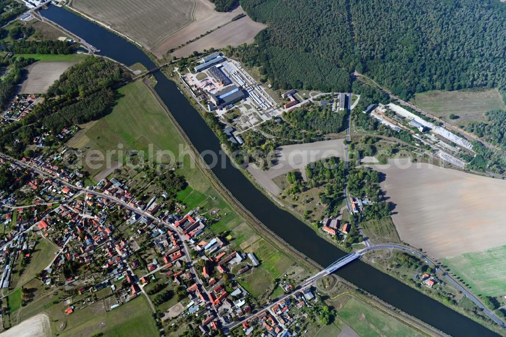 Güsen from above - Town on the banks of the river Elbe-Havel-Kanal in Guesen in the state Saxony-Anhalt, Germany