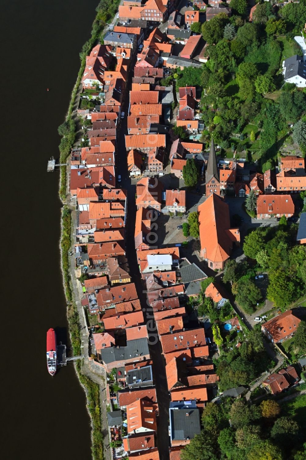Lauenburg/Elbe from above - Town on the banks of the river of the River Elbe in Lauenburg/Elbe in the state Schleswig-Holstein, Germany