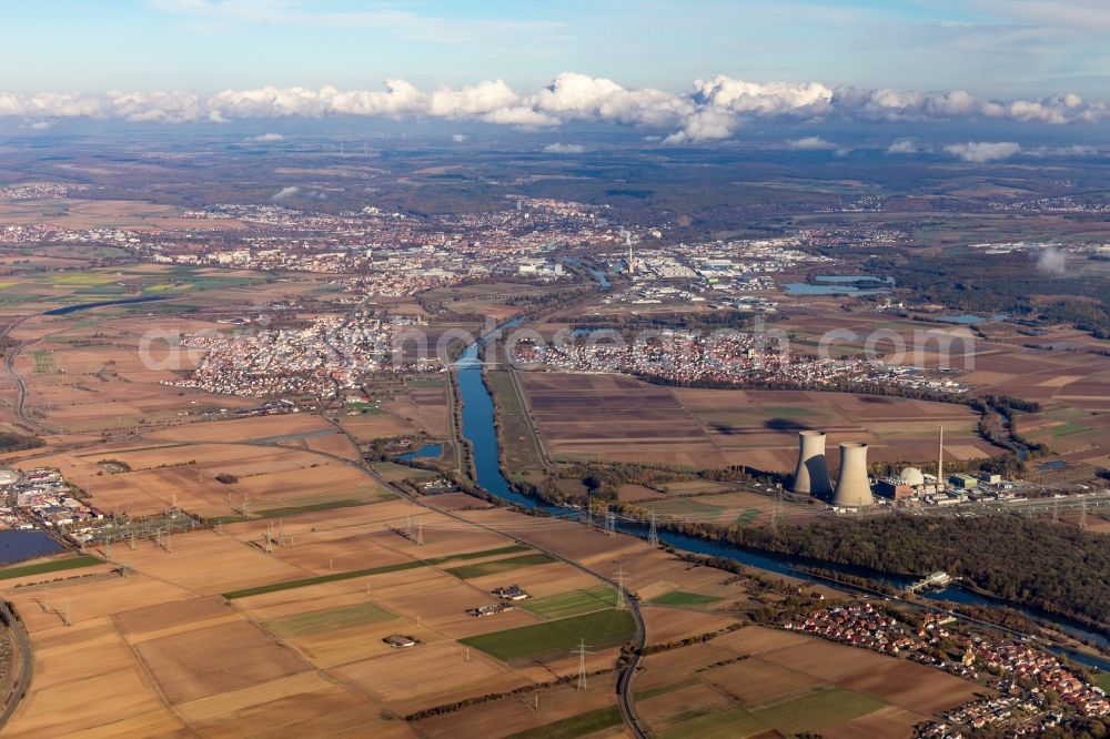 Aerial photograph Grafenrheinfeld - Town on the banks of the river of Main between Bergrheinfeld and dem stillgelegten KKW in Grafenrheinfeld in the state Bavaria, Germany