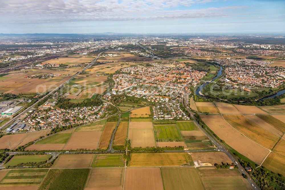 Aerial image Mannheim - Village on the banks of the area Neckar - river course in Mannheim in the state Baden-Wuerttemberg, Germany