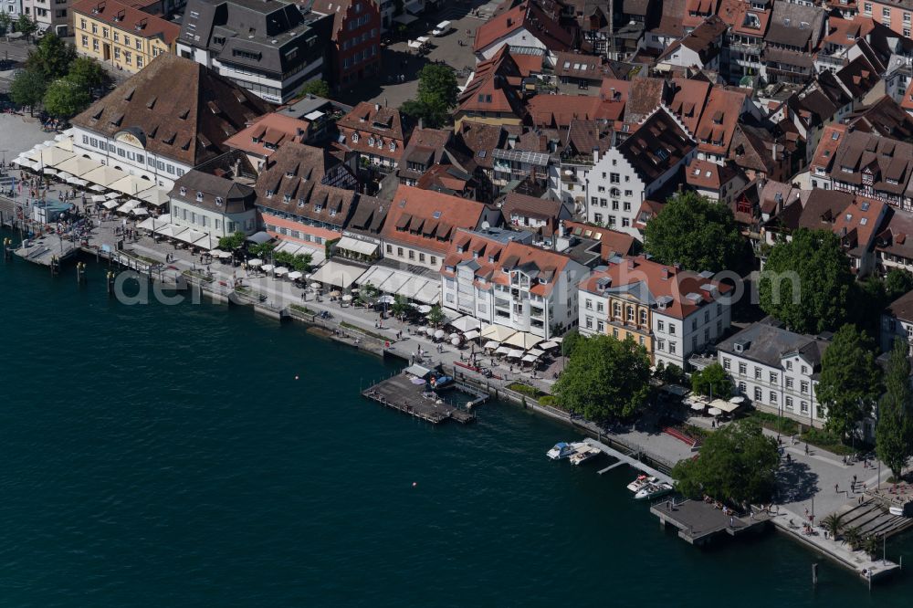 Aerial photograph Überlingen - Village on the banks of the area Ueberlingen Bodensee in Ueberlingen in the state Baden-Wuerttemberg, Germany