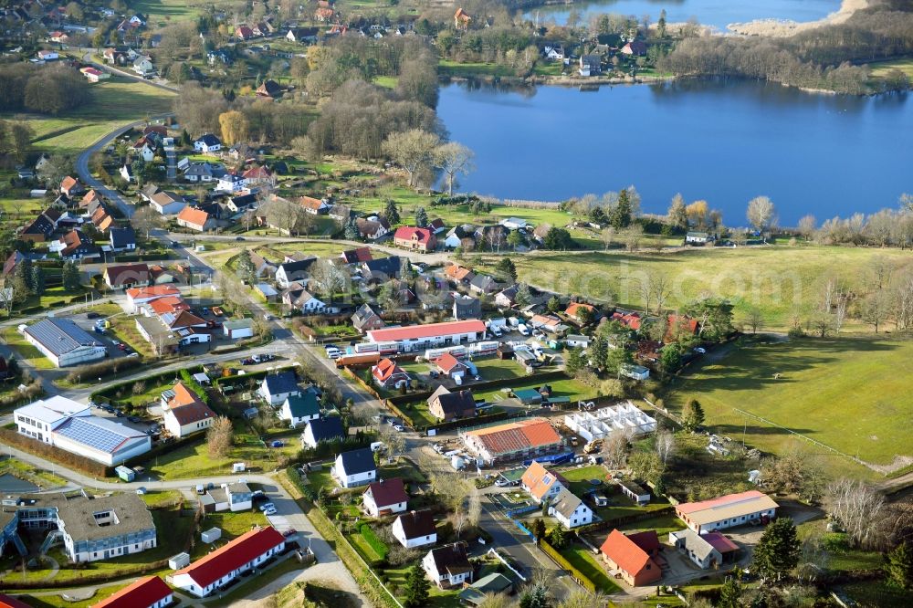 Pinnow from above - Village on the banks of the area on Binnensee in Pinnow in the state Mecklenburg - Western Pomerania, Germany