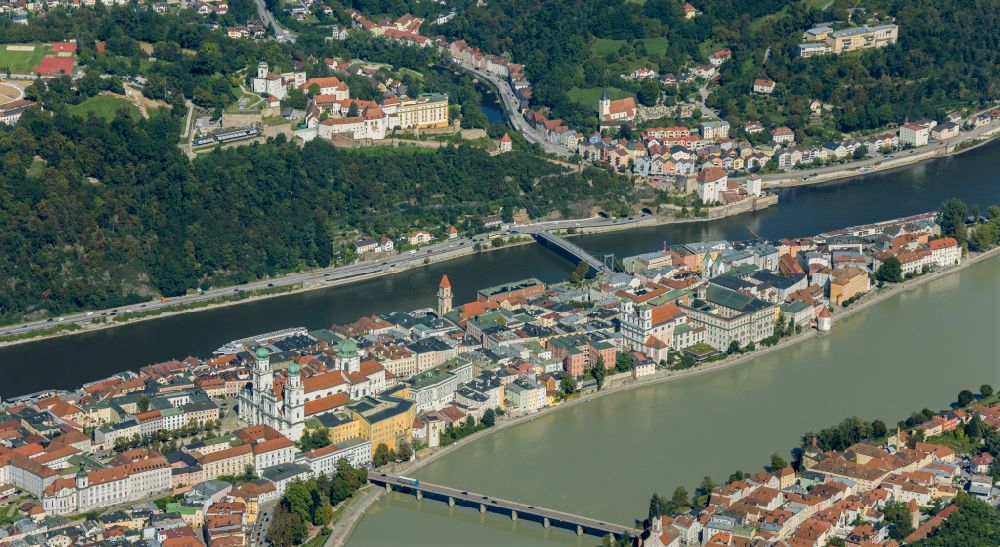 Aerial image Passau - Village on the banks of the area Zusammenflusses of Donau, Inn and Ilz - river course in Passau in the state Bavaria, Germany