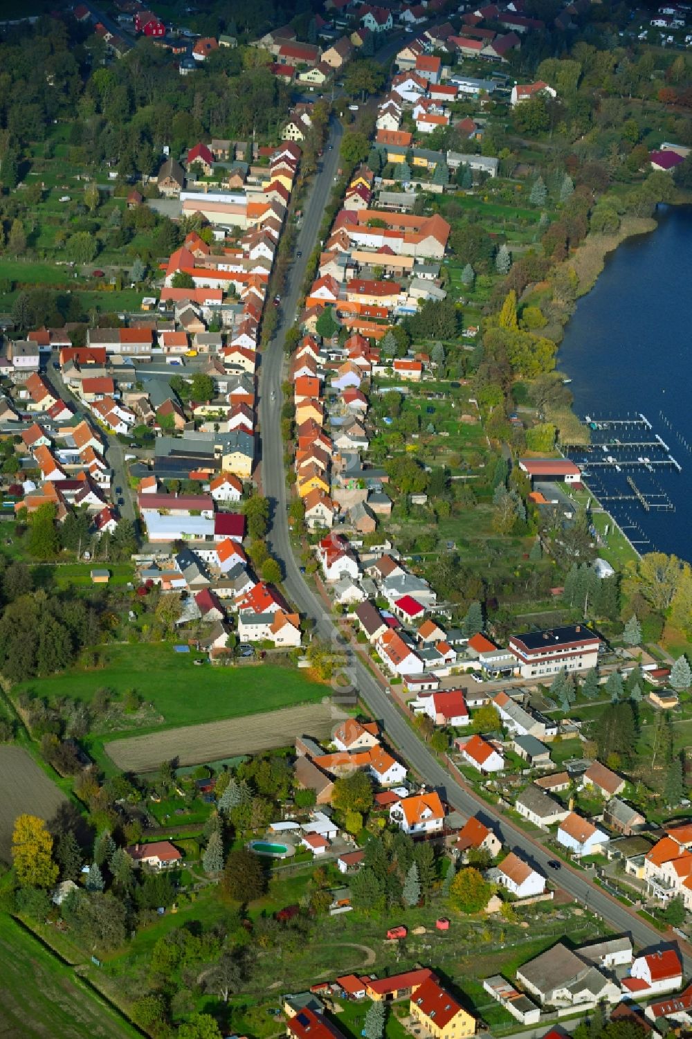 Aerial image Wusterwitz - Village on the banks of the area Grosser Wusterwitzer See in Wusterwitz in the state Brandenburg, Germany