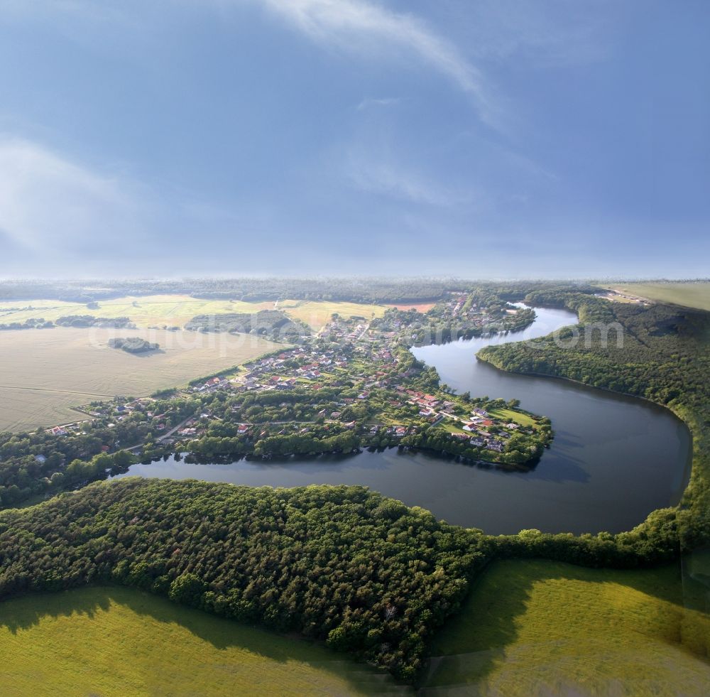 Aerial photograph Krummensee - Village on the banks of the area Krummer See in Krummensee in the state Brandenburg