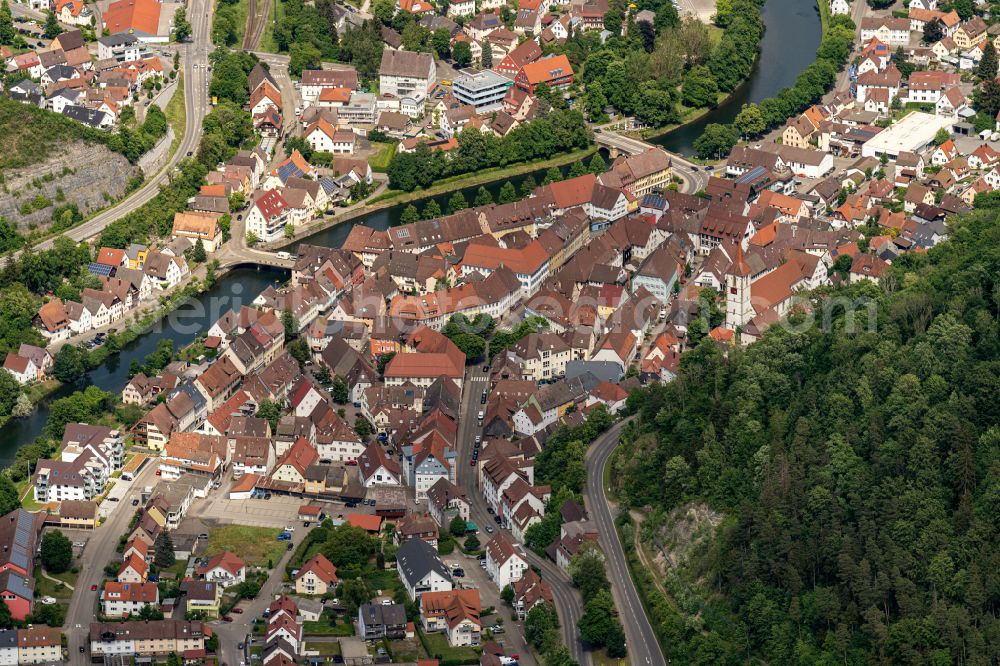 Aerial image Sulz am Neckar - Village on the banks of the area Neckar - river course in Sulz am Neckar in the state Baden-Wuerttemberg, Germany