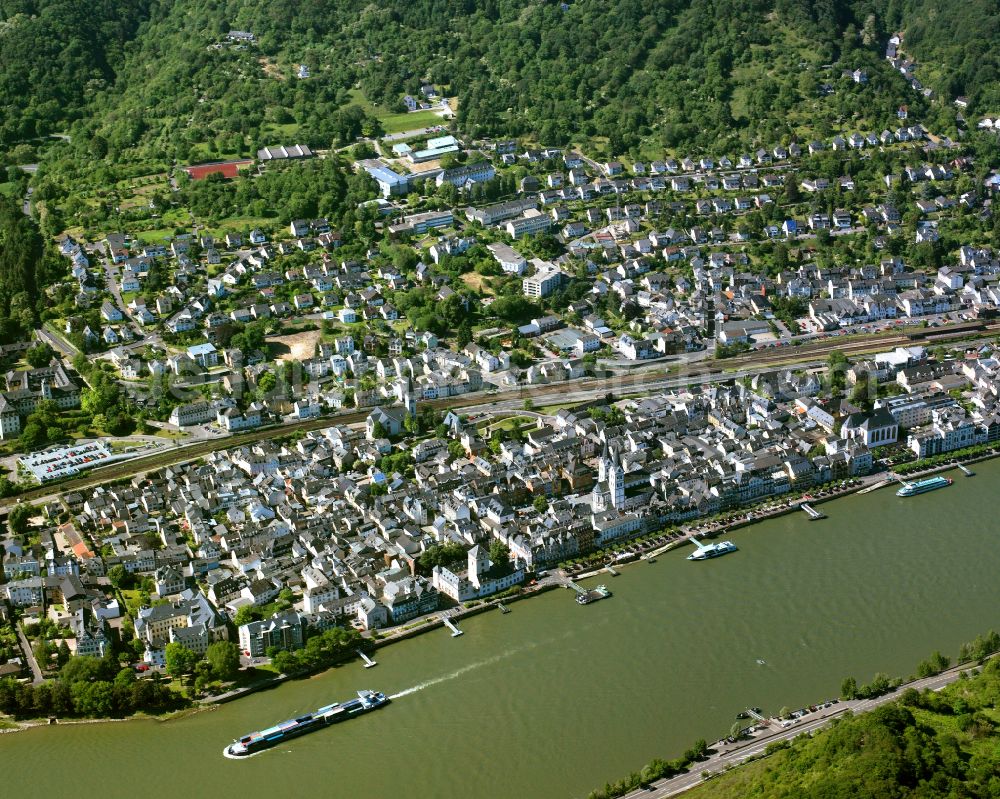 Aerial image Boppard - Village on the banks of the area Rhine - river course in Boppard in the state Rhineland-Palatinate, Germany