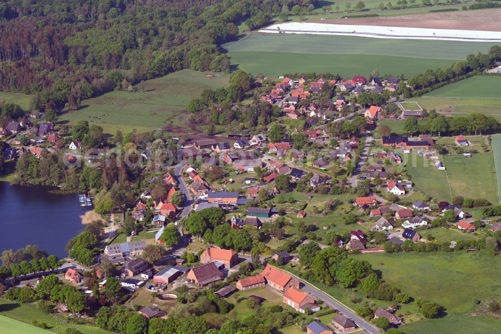 Aerial photograph Salem - Village on the banks of the area lake Salemer See in Salem in the state Schleswig-Holstein, Germany