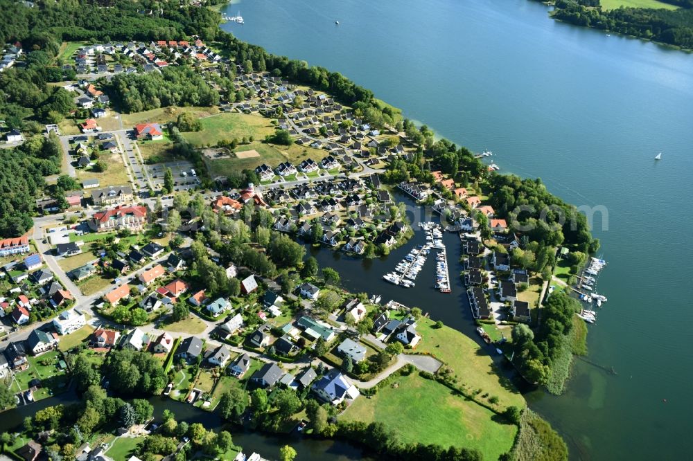 Aerial photograph Wendisch Rietz - Village on the banks of lake Scharmuetzelsee in Wendisch Rietz in the state Brandenburg