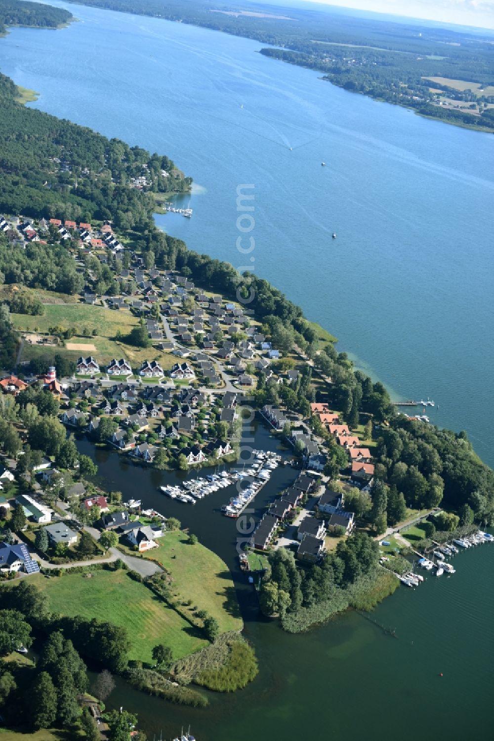 Aerial image Wendisch Rietz - Village on the banks of lake Scharmuetzelsee in Wendisch Rietz in the state Brandenburg