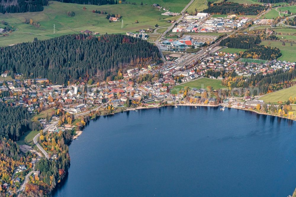 Aerial image Titisee-Neustadt - Village on the banks of the area Titisee Schwarzwald in Titisee-Neustadt in the state Baden-Wurttemberg, Germany