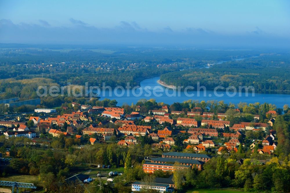 Kirchmöser from the bird's eye view: Village on the banks of the area of Wendsee in Kirchmoeser in the state Brandenburg, Germany