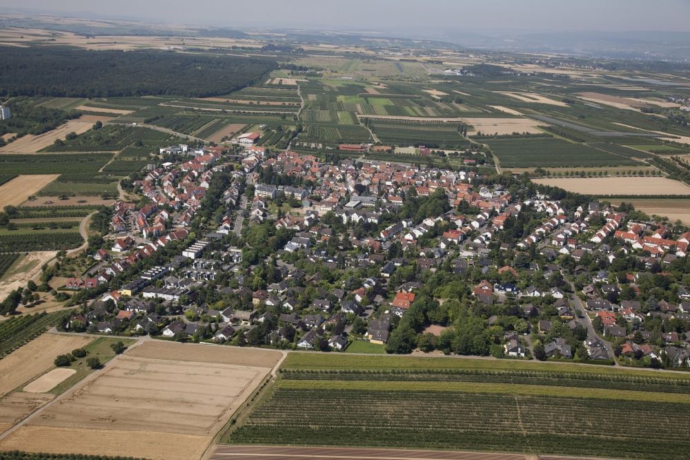 Aerial image Mainz - View of the Drais part of Mainz in the state of Rhineland-Palatinate. Drais is the smallest district of the state capital and is located on a hill in the West of the city. It is characterised by agriculture, fruit and vegetable fields