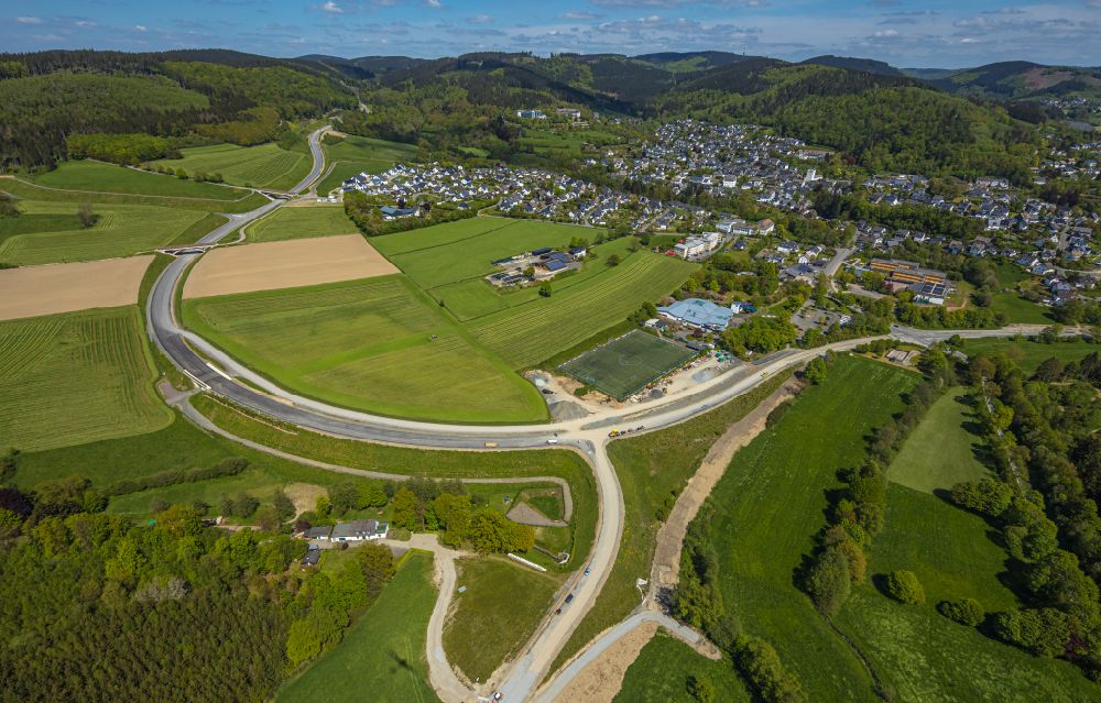 Bad Fredeburg from the bird's eye view: Bypass - bypass - road course of Altenilper Strasse in Bad Fredeburg in the Sauerland in the state North Rhine-Westphalia, Germany